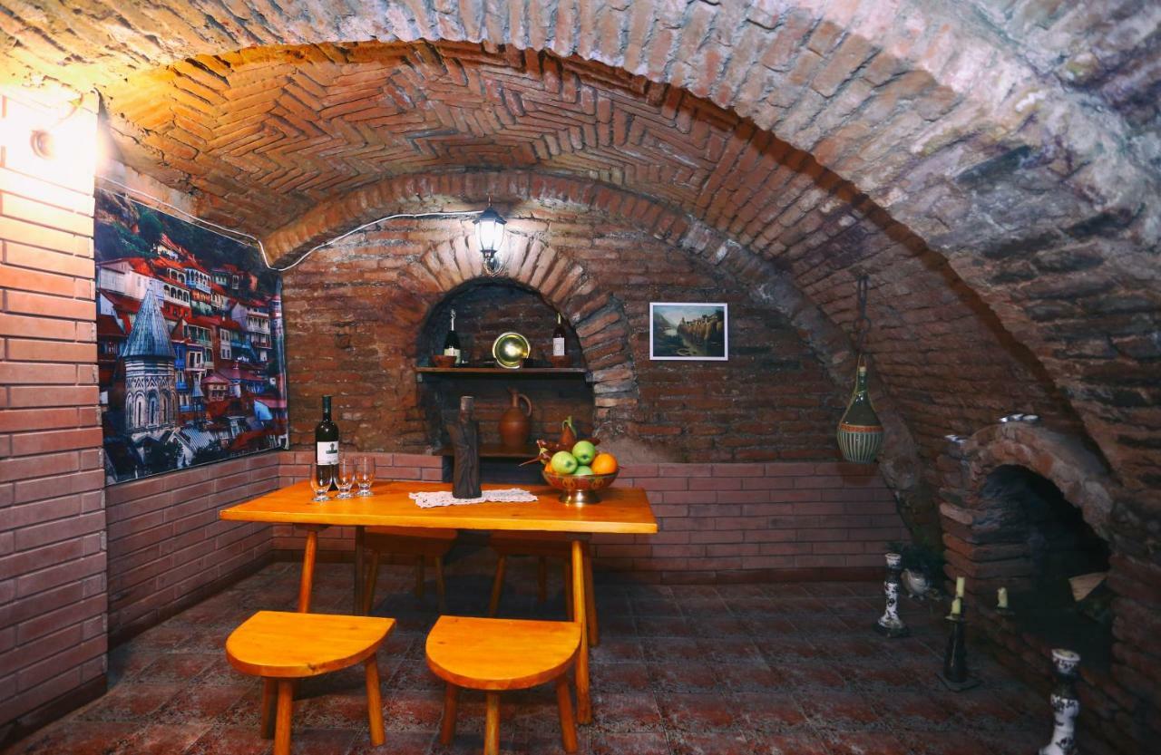 Apartment On Freedom Square Diuma Street Tbilisi Eksteriør bilde